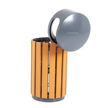 Vue avec le couvercle ouvert de la poubelle ronde aspect bois ZOA